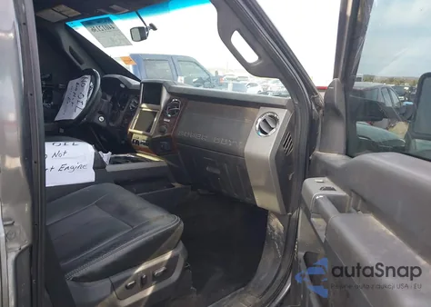 2016 Ford F-250 Lariat z USA, uszkodzony, nr VIN 1FT7W2BT5GED36059